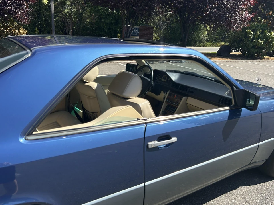 1988 Mercedes-Benz W124 E-Class - Image 22 of 31