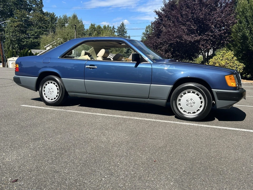 1988 Mercedes-Benz W124 E-Class - Image 16 of 31