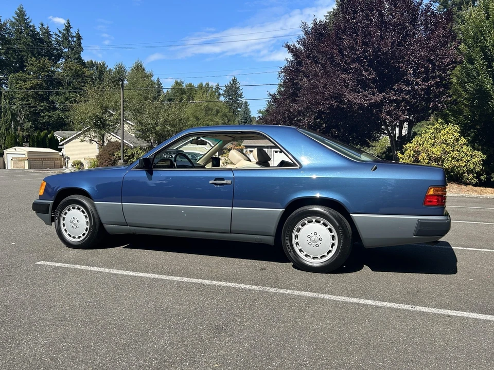 1988 Mercedes-Benz W124 E-Class - Image 12 of 31