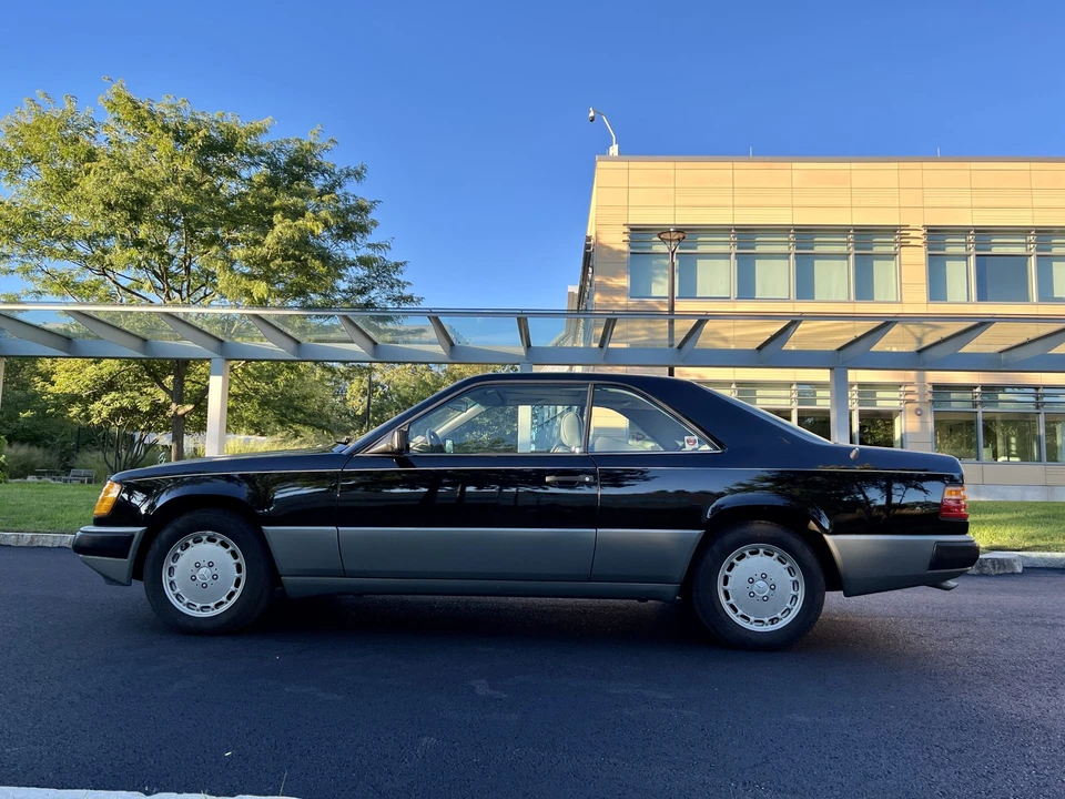 1988 Mercedes-Benz W124 E-Class - Image 4 of 31