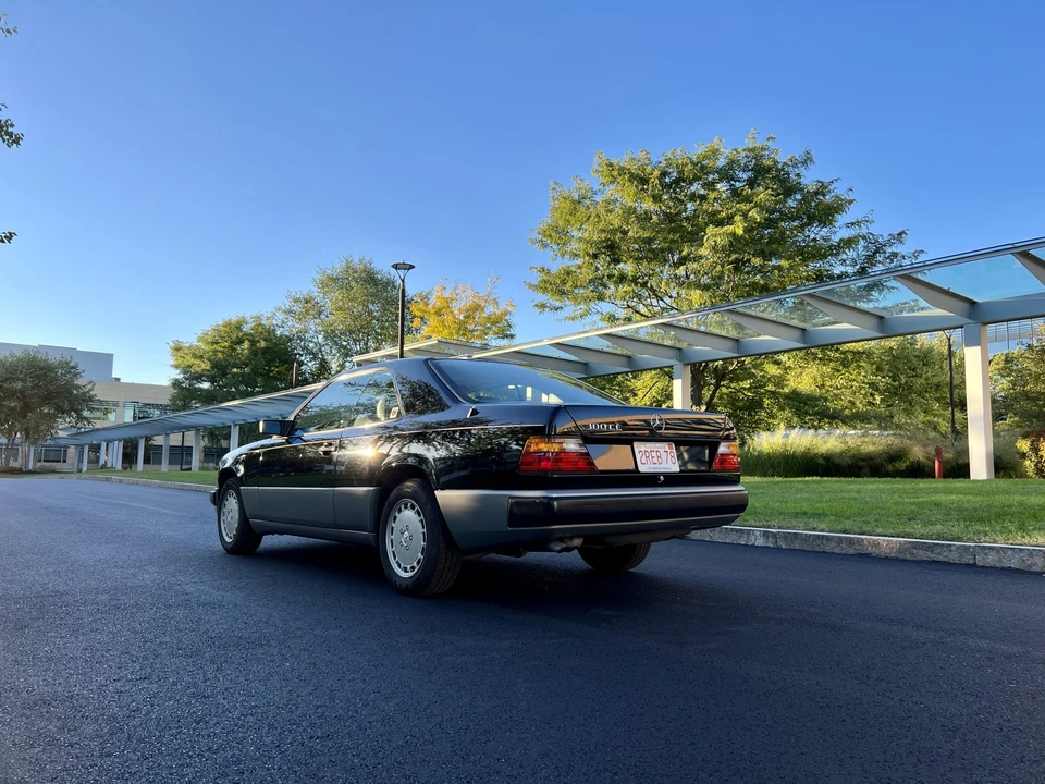 1988 Mercedes-Benz W124 E-Class - Image 6 of 31