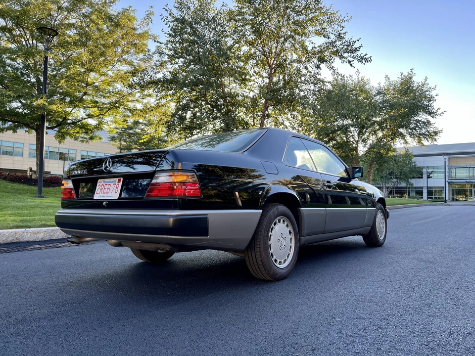 1988 Mercedes-Benz W124 E-Class - Image 9 of 31