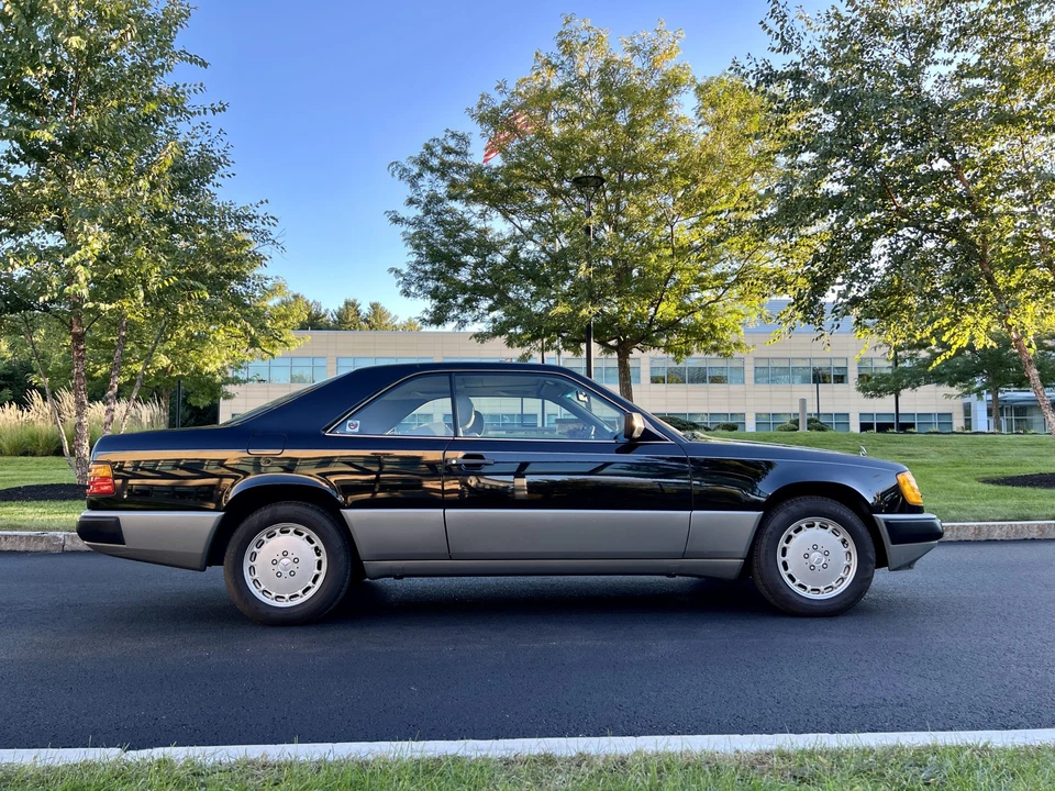 1988 Mercedes-Benz W124 E-Class - Image 10 of 31
