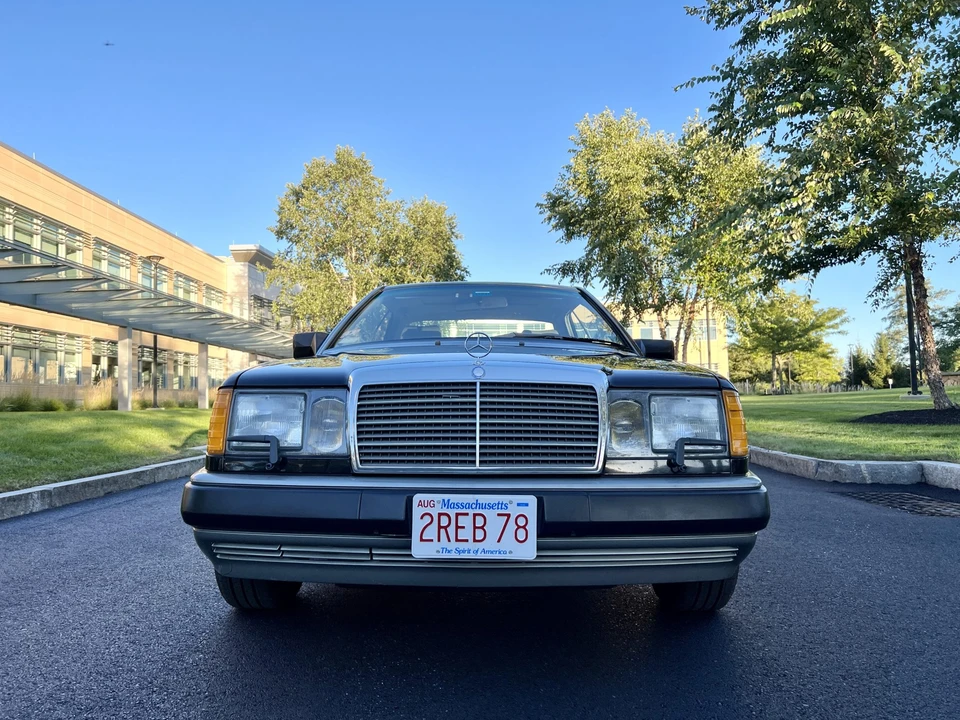 1988 Mercedes-Benz W124 E-Class - Image 13 of 31