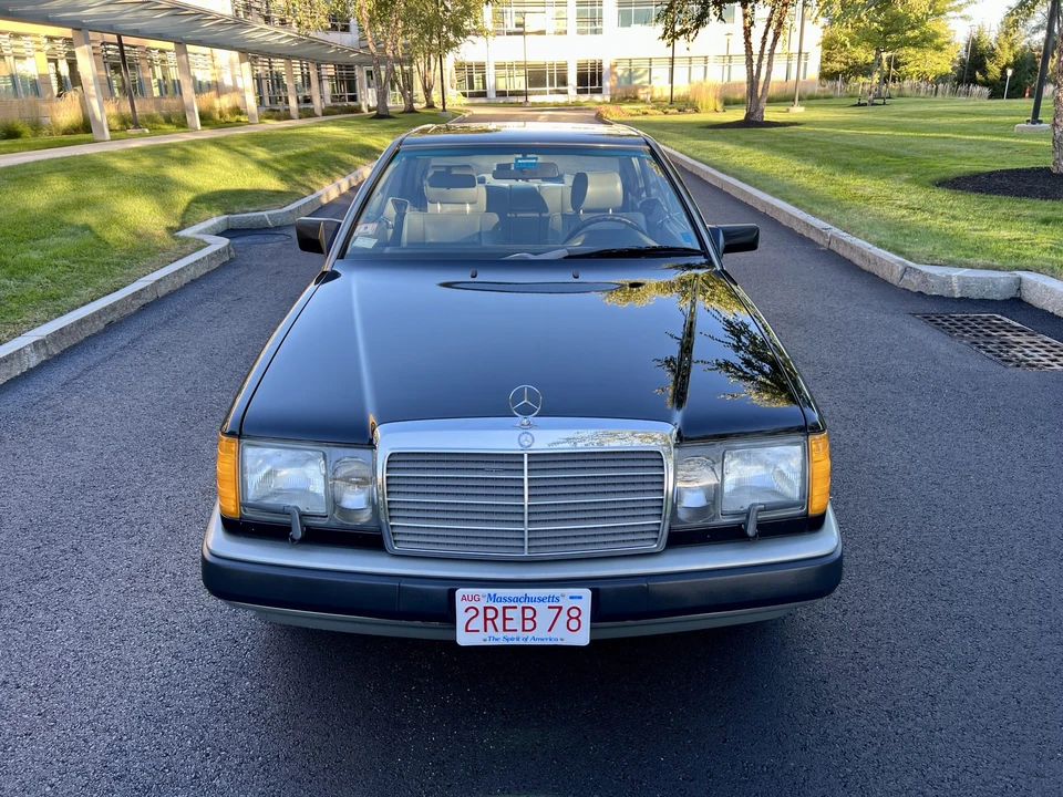 1988 Mercedes-Benz W124 E-Class - Image 14 of 31