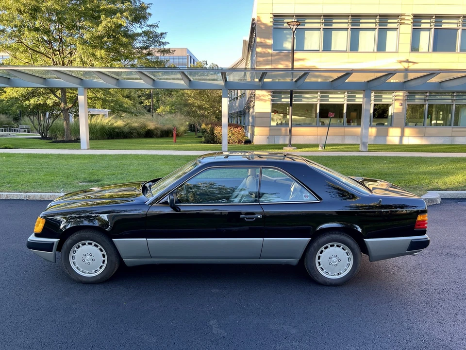 1988 Mercedes-Benz W124 E-Class - Image 17 of 31