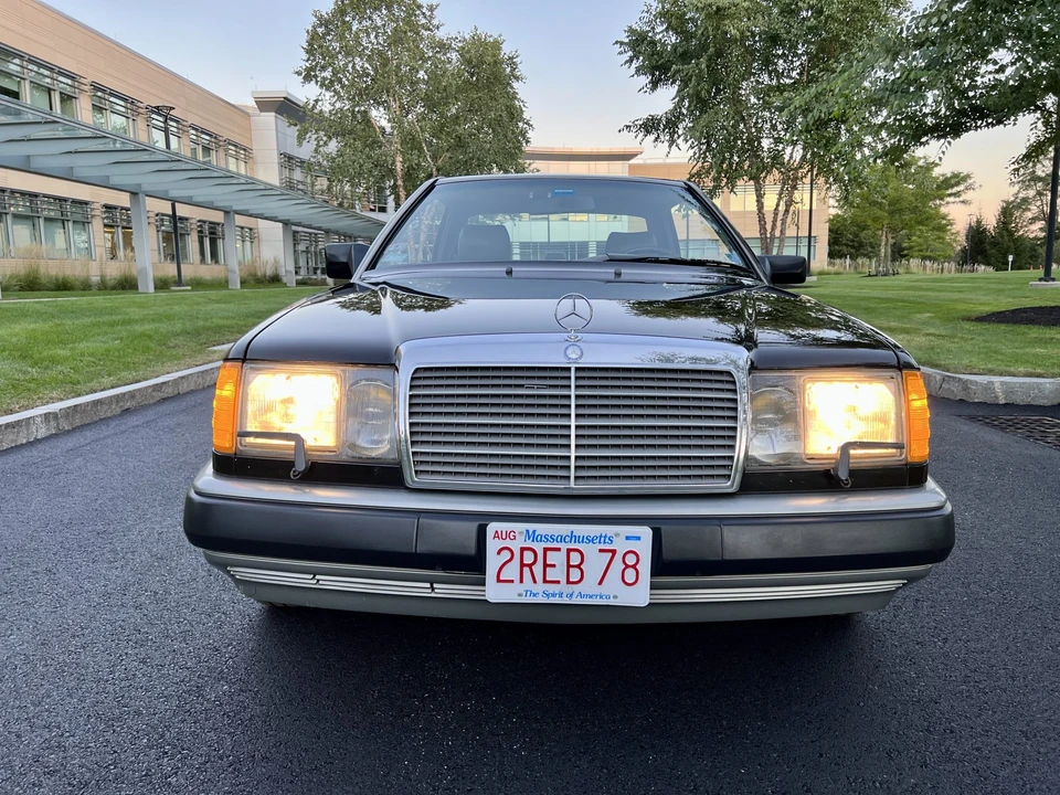 1988 Mercedes-Benz W124 E-Class - Image 23 of 31