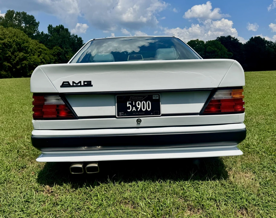 1988 Mercedes-Benz W124 E-Class - Image 11 of 31