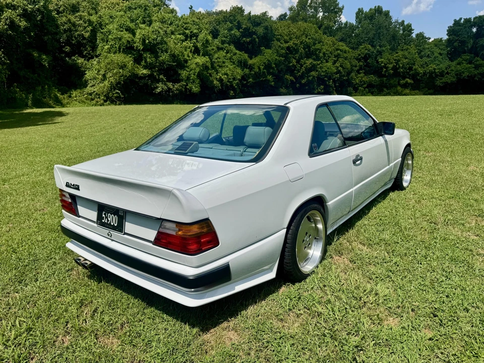 1988 Mercedes-Benz W124 E-Class - Image 10 of 31