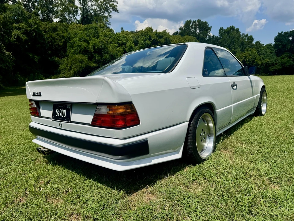 1988 Mercedes-Benz W124 E-Class - Image 9 of 31