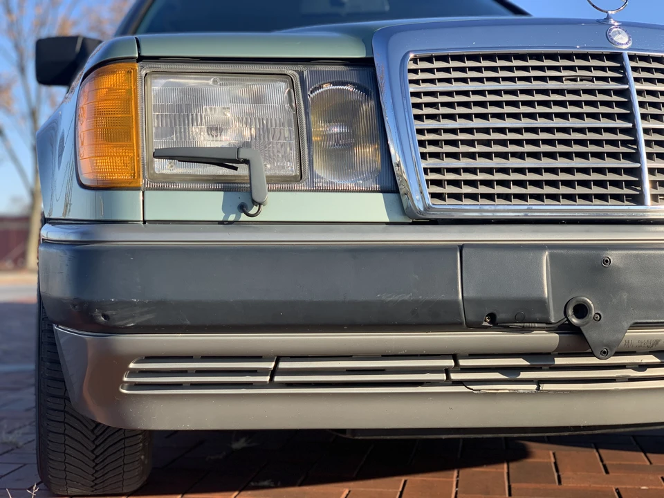 1988 Mercedes-Benz W124 E-Class - Image 29 of 31