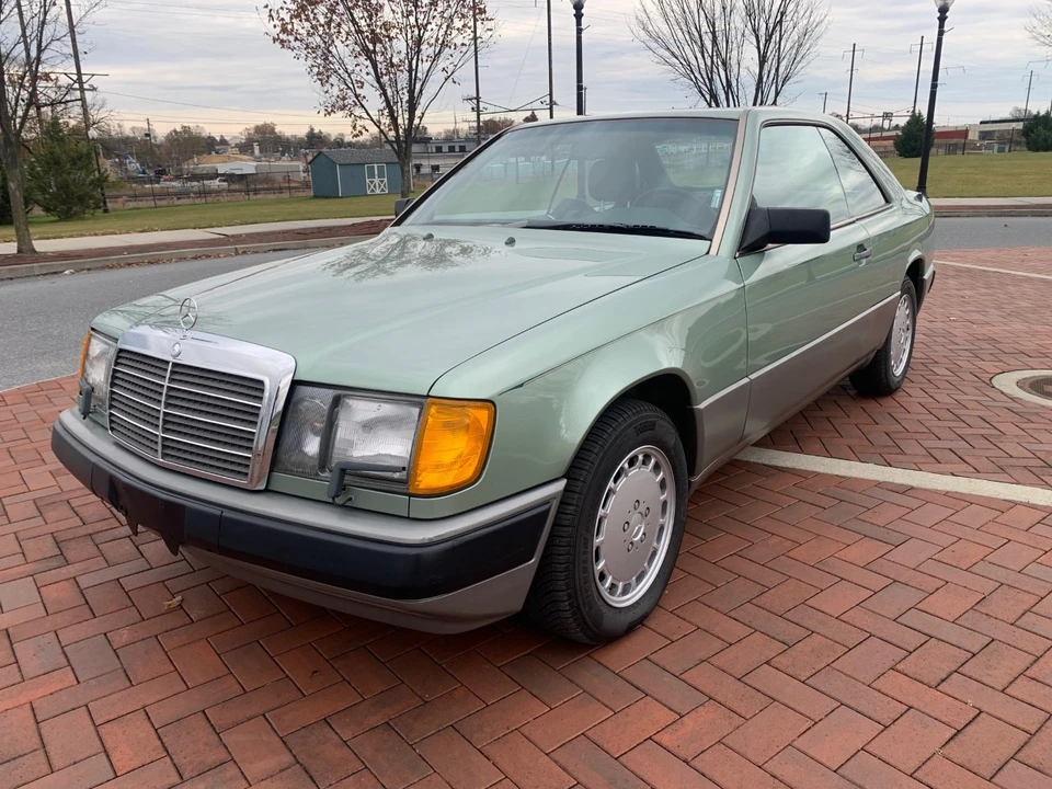 1988 Mercedes-Benz W124 E-Class - Image 3 of 31