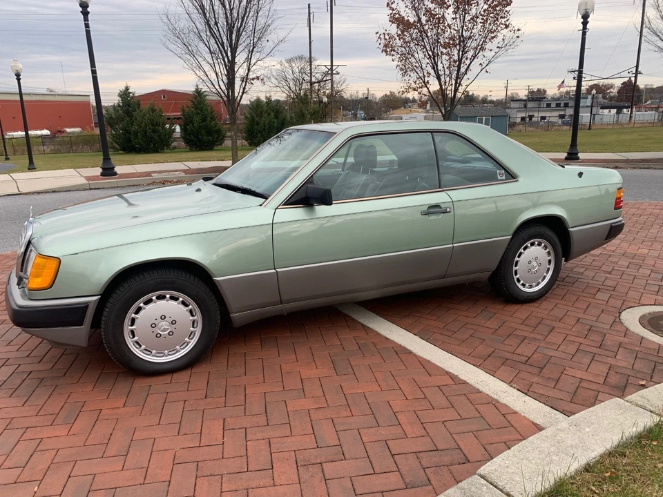 1988 Mercedes-Benz W124 E-Class - Image 20 of 31