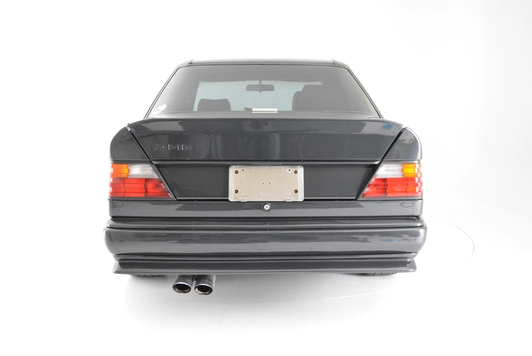 1988 Mercedes-Benz W124 E-Class - Image 4 of 31