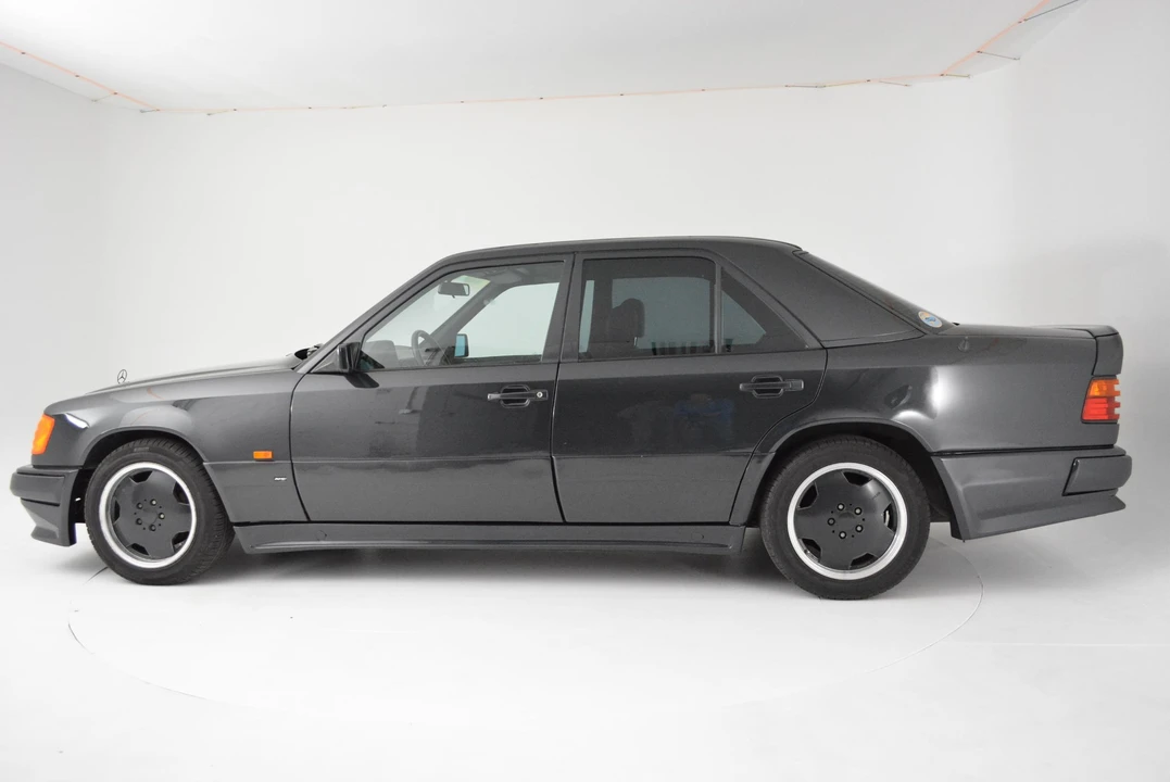 1988 Mercedes-Benz W124 E-Class - Image 6 of 31