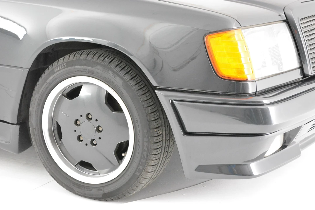 1988 Mercedes-Benz W124 E-Class - Image 28 of 31