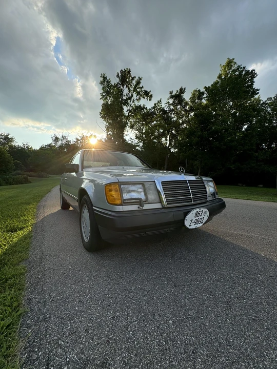 1988 Mercedes-Benz W124 E-Class - Image 5 of 31