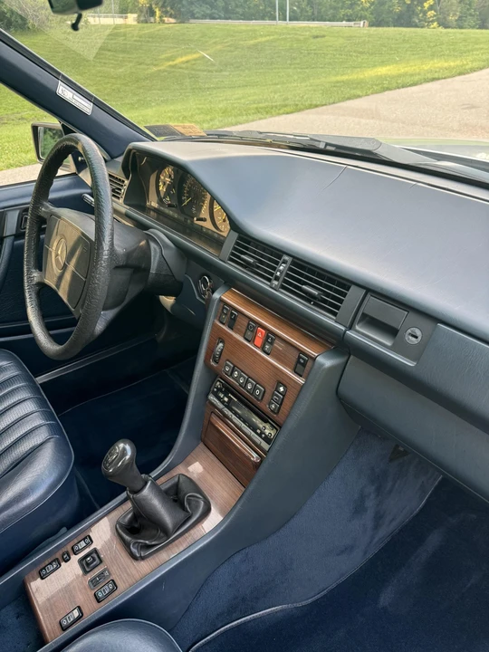 1988 Mercedes-Benz W124 E-Class - Image 29 of 31