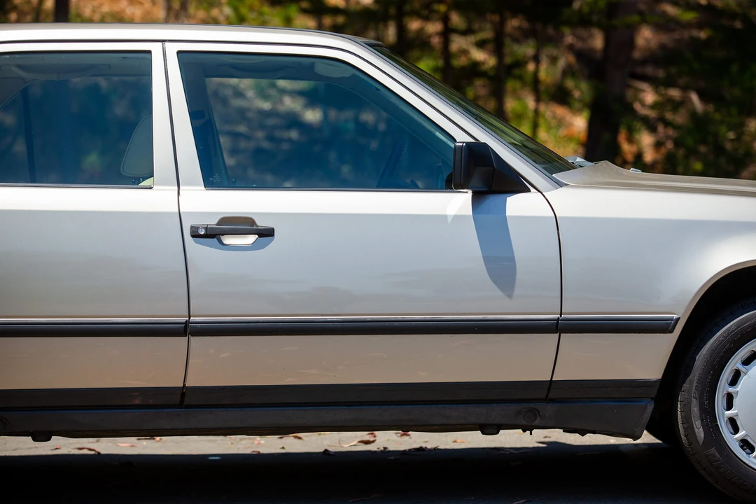 1988 Mercedes-Benz W124 E-Class - Image 25 of 31