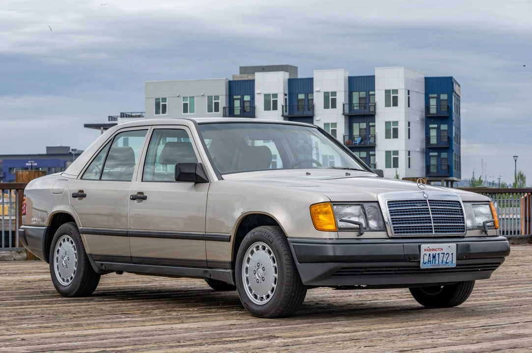 1988 Mercedes-Benz W124 E-Class - Image 4 of 31
