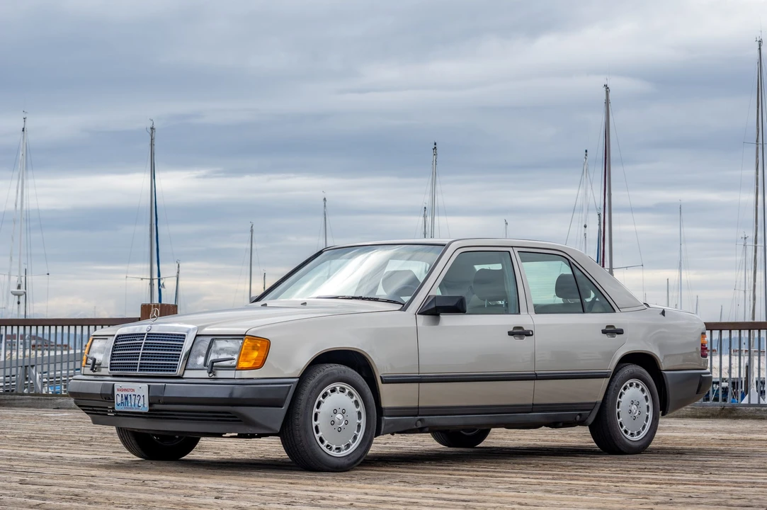 1988 Mercedes-Benz W124 E-Class - Image 10 of 31