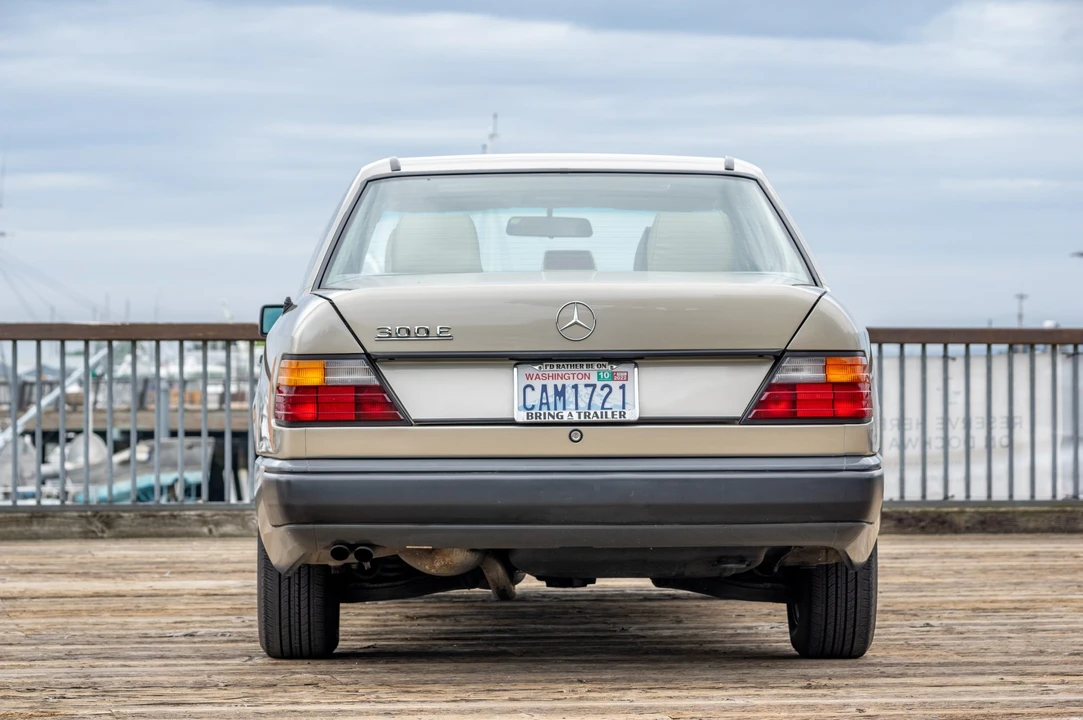 1988 Mercedes-Benz W124 E-Class - Image 8 of 31