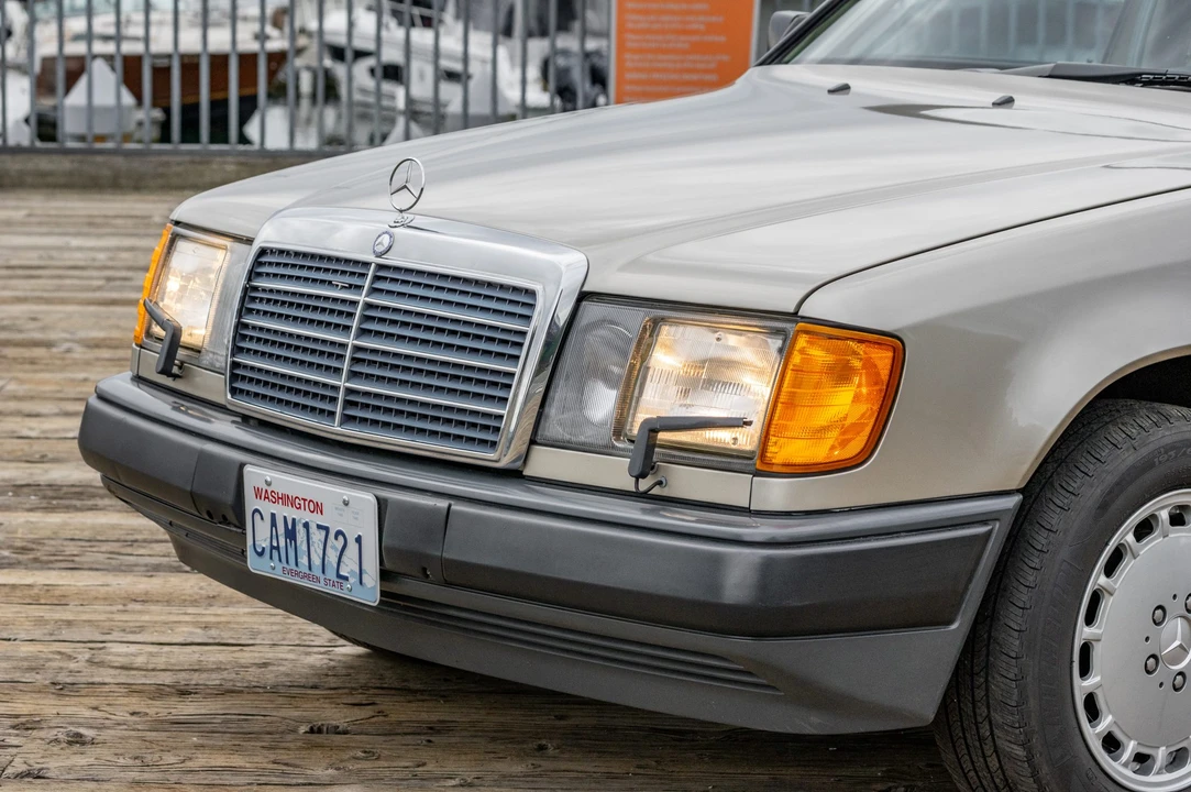1988 Mercedes-Benz W124 E-Class - Image 25 of 31