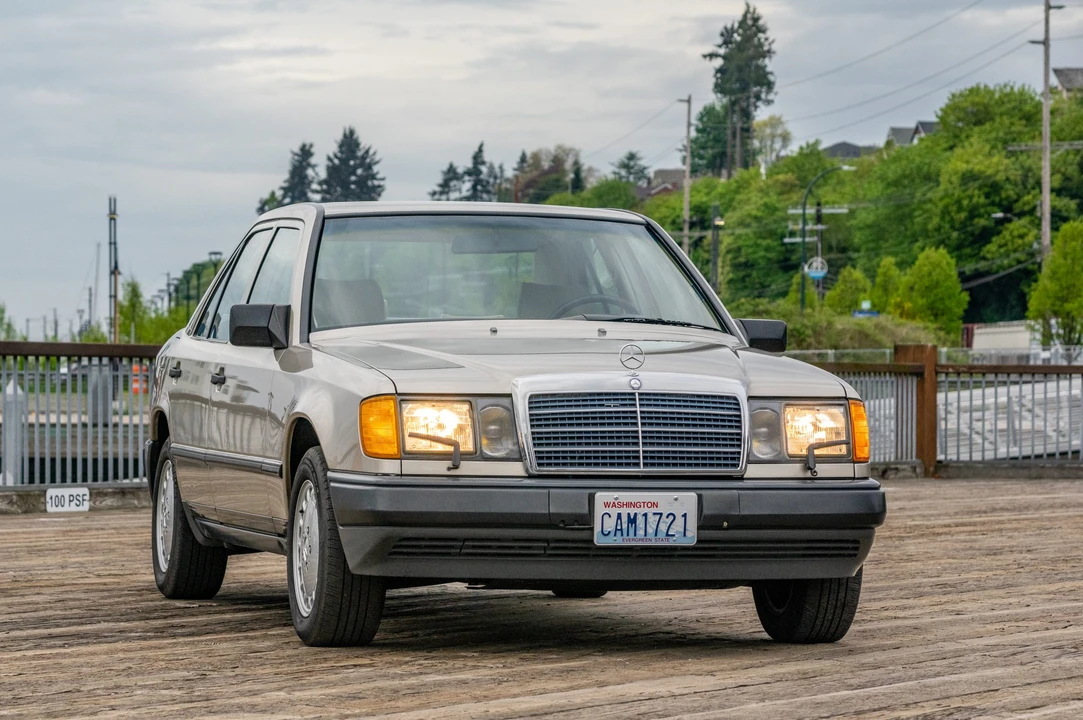 1988 Mercedes-Benz W124 E-Class - Image 24 of 31