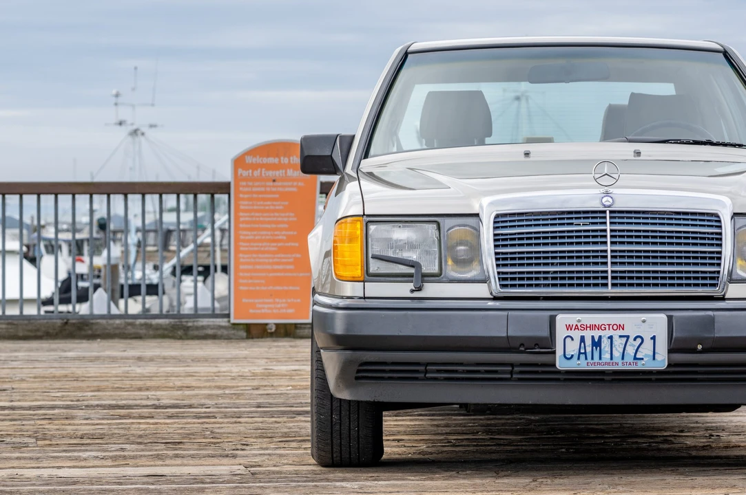 1988 Mercedes-Benz W124 E-Class - Image 12 of 31