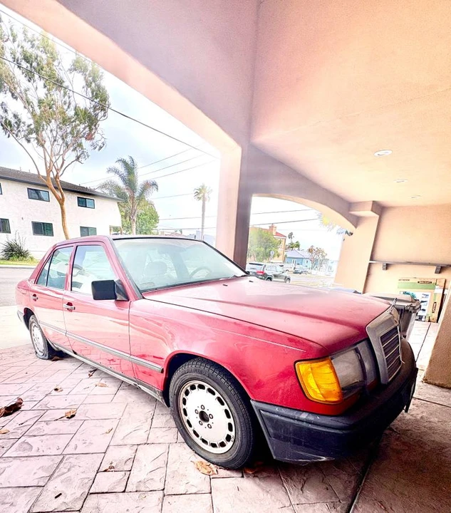 1988 Mercedes-Benz W124 E-Class - Image 5 of 9