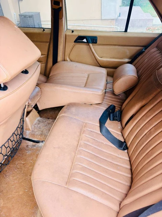 1988 Mercedes-Benz W124 E-Class - Image 9 of 9