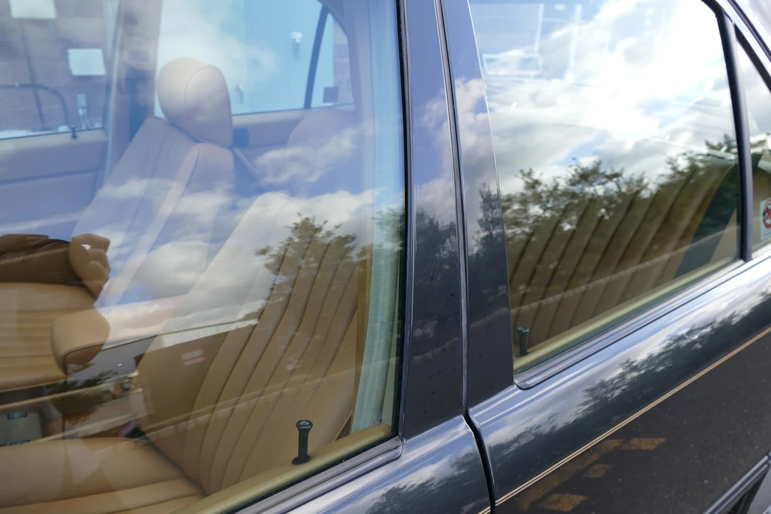 1988 Mercedes-Benz W124 E-Class - Image 26 of 31