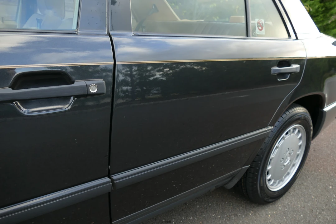 1988 Mercedes-Benz W124 E-Class - Image 29 of 31