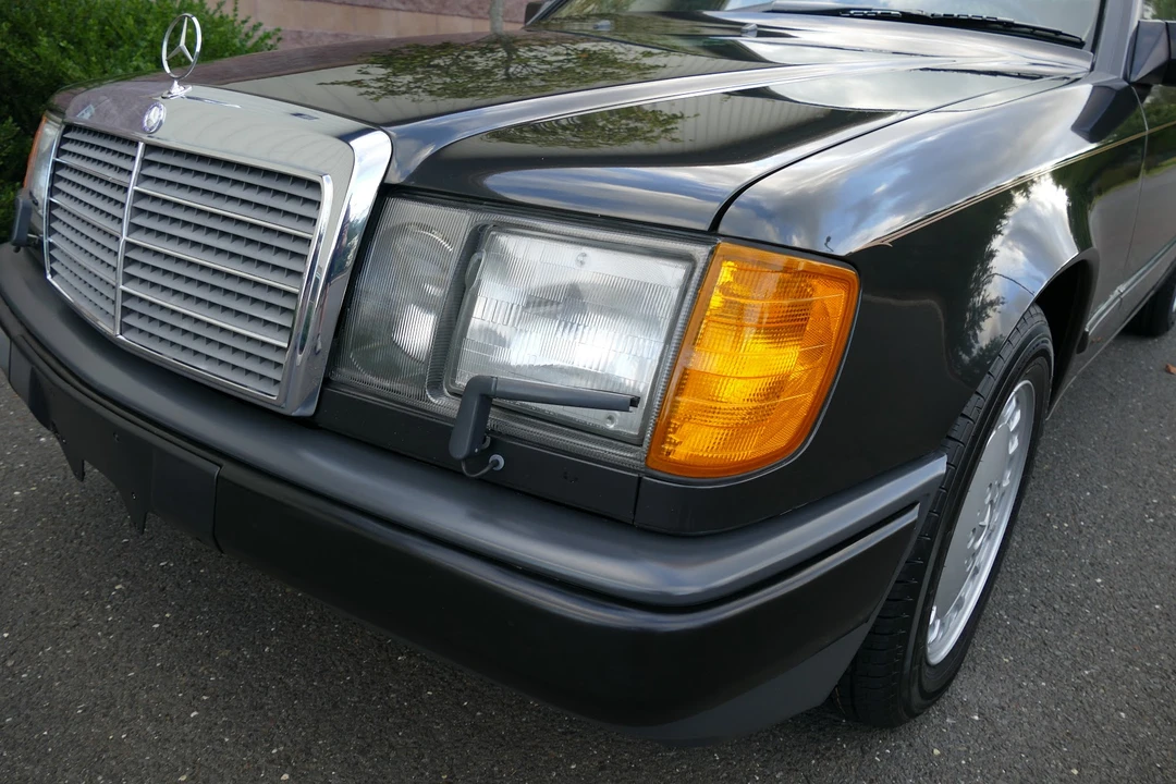 1988 Mercedes-Benz W124 E-Class - Image 21 of 31