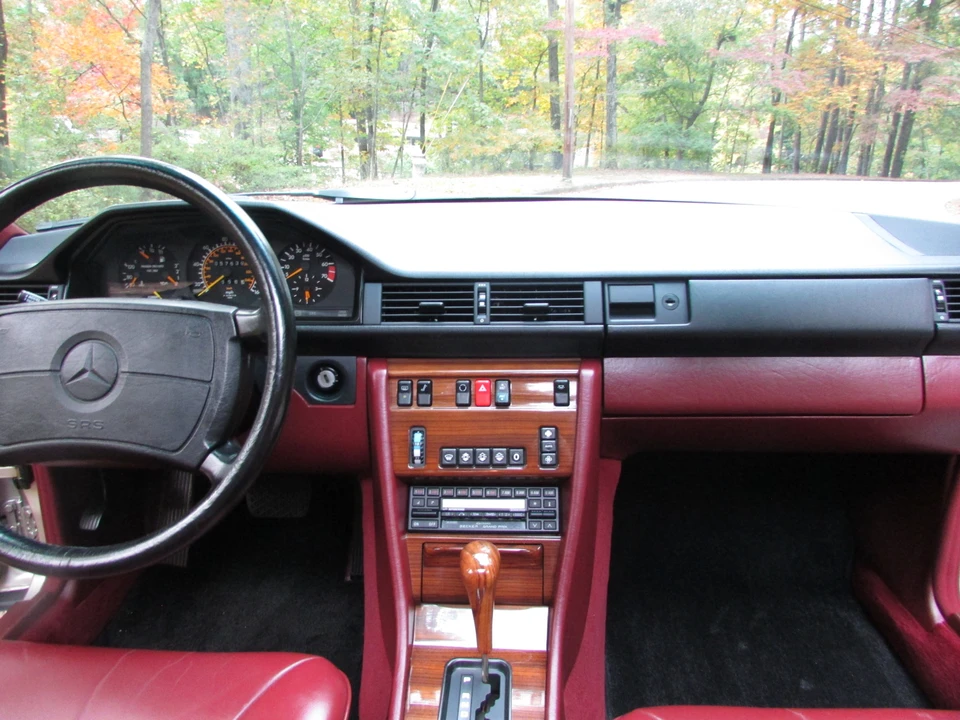 1988 Mercedes-Benz W124 E-Class - Image 28 of 31