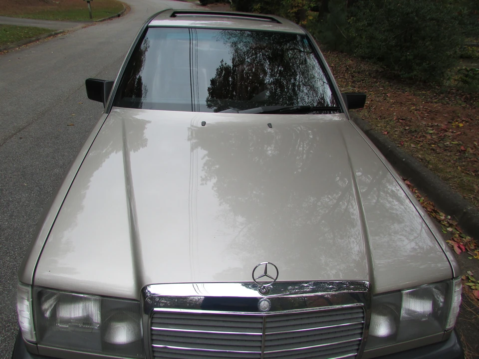 1988 Mercedes-Benz W124 E-Class - Image 12 of 31