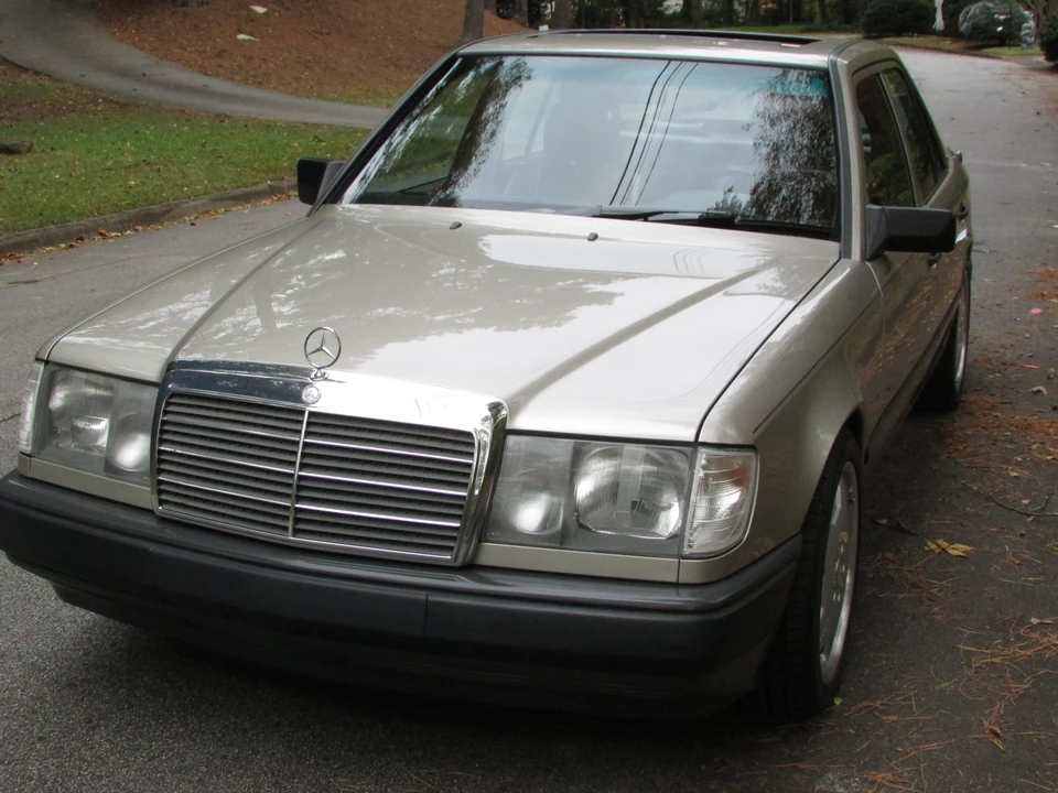 1988 Mercedes-Benz W124 E-Class - Image 3 of 31