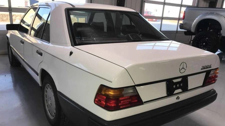 1988 Mercedes-Benz W124 E-Class - Image 3 of 19