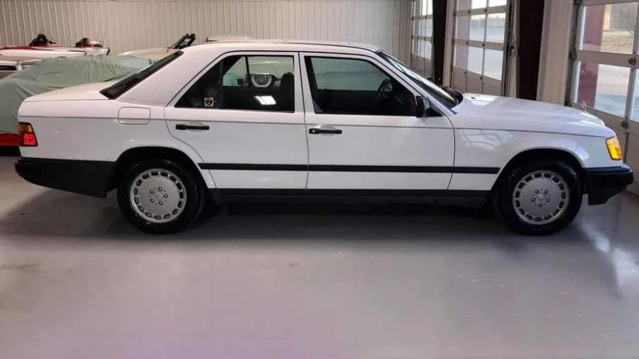 1988 Mercedes-Benz W124 E-Class - Image 18 of 19