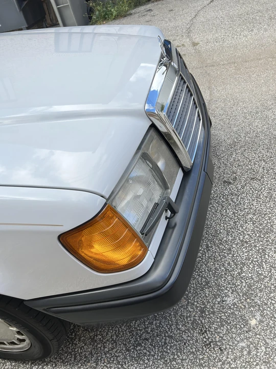 1988 Mercedes-Benz W124 E-Class - Image 28 of 31