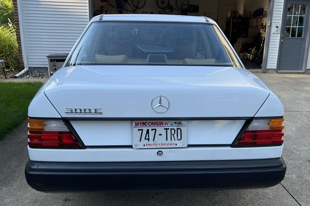 1988 Mercedes-Benz W124 E-Class - Image 5 of 31