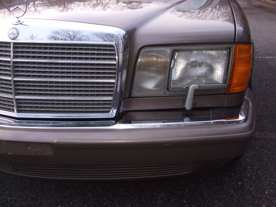 1988 Mercedes-Benz W126 S-Class Sedan - Image 20 of 31