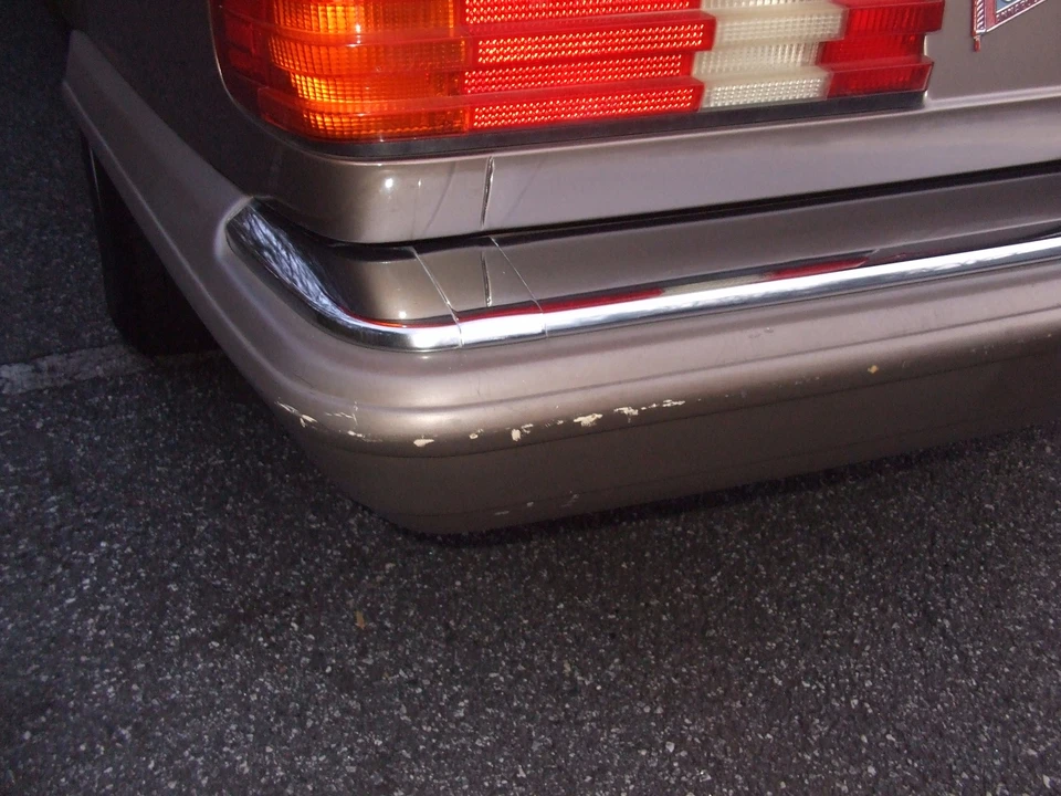 1988 Mercedes-Benz W126 S-Class Sedan - Image 13 of 31