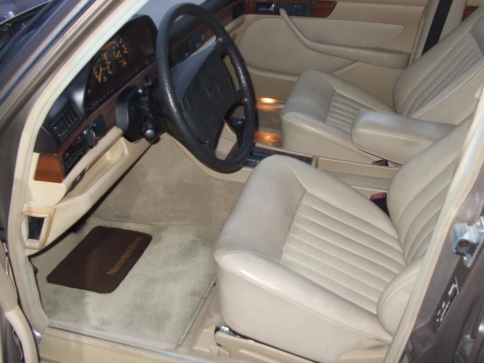1988 Mercedes-Benz W126 S-Class Sedan - Image 23 of 31