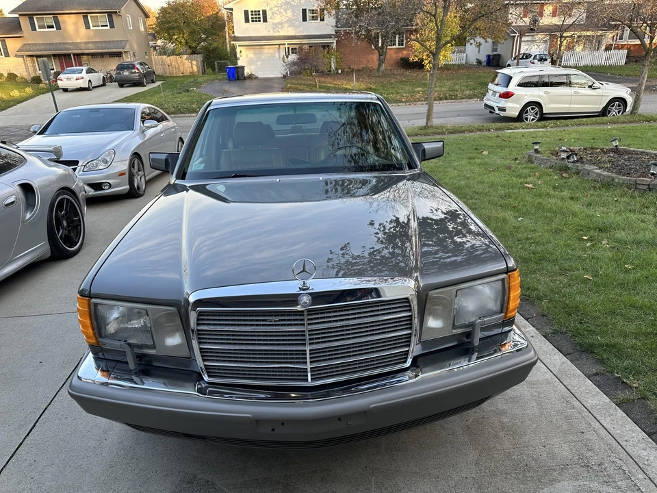 1988 Mercedes-Benz W126 S-Class Sedan - Image 4 of 31