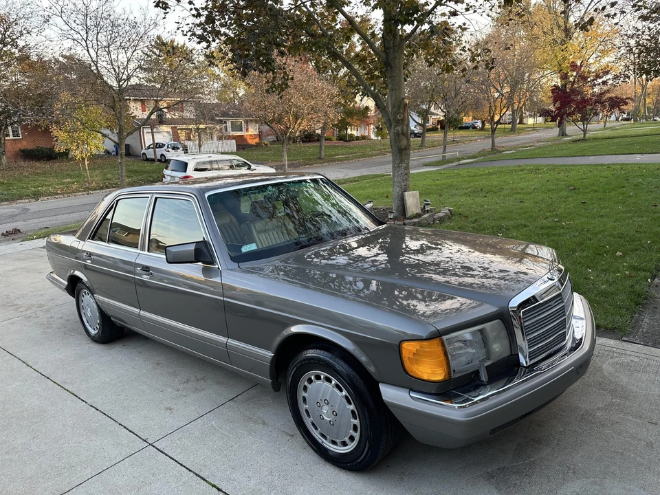 1988 Mercedes-Benz W126 S-Class Sedan - Image 8 of 31
