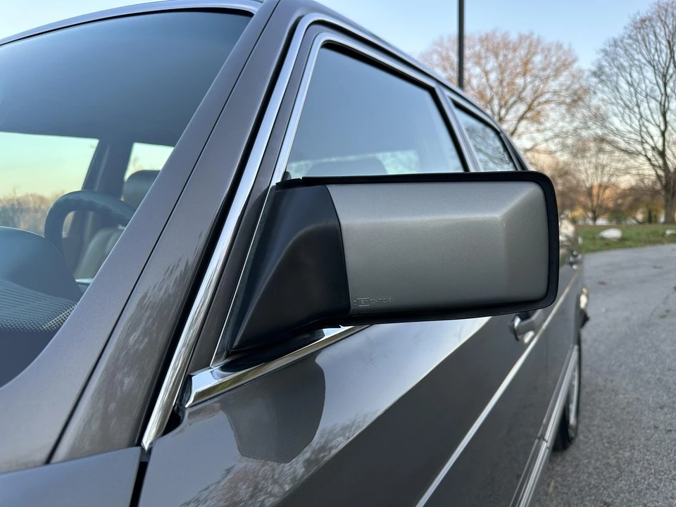 1988 Mercedes-Benz W126 S-Class Sedan - Image 24 of 31