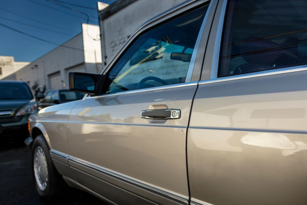 1988 Mercedes-Benz W126 S-Class Sedan - Image 23 of 31