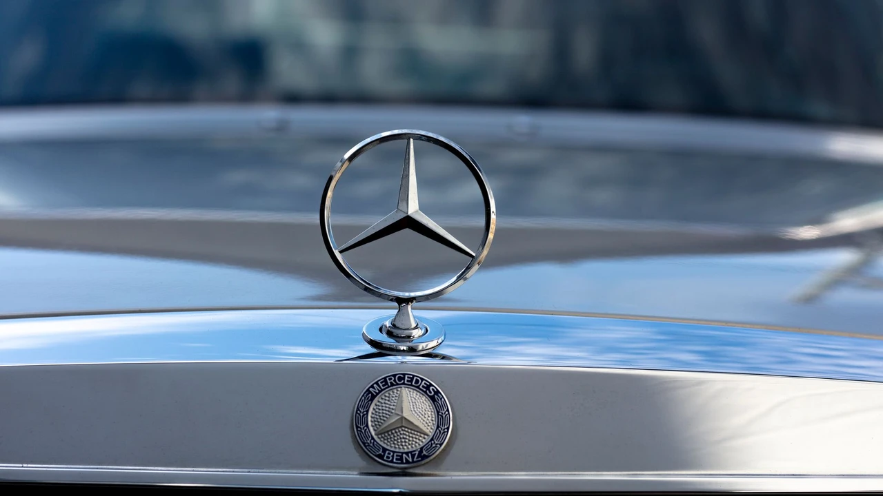 1988 Mercedes-Benz W126 S-Class Sedan - Image 28 of 31
