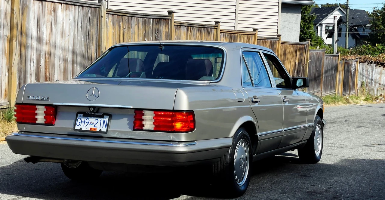 1988 Mercedes-Benz W126 S-Class Sedan - Image 17 of 31
